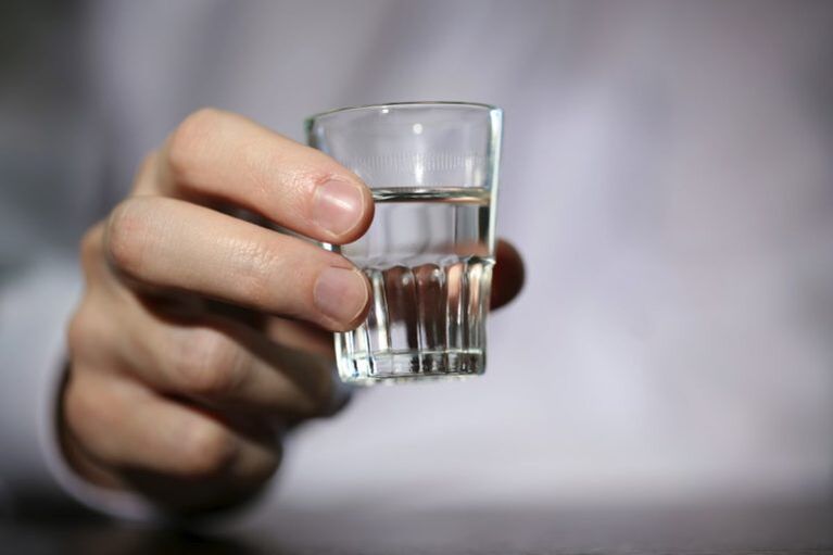 60 ml vodka - az agy toxicitási küszöbe